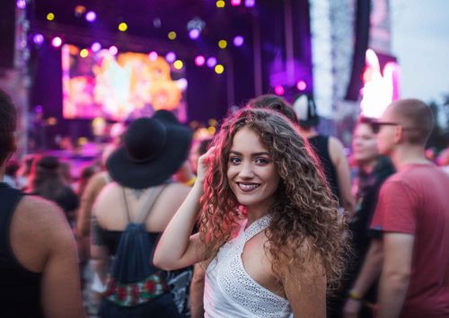 Növekvő diákbérek: akár két hét diákmunkával is meg lehet keresni egy fesztiválbérletet